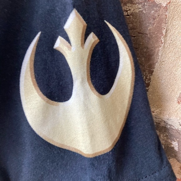 Star Wars Millenium Falcon NWT size M tshirt - Picture 3 of 9